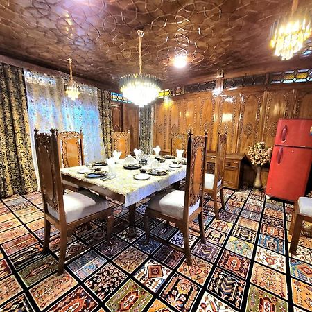 Aziz Palace Group Of Houseboats Srīnagar Екстериор снимка