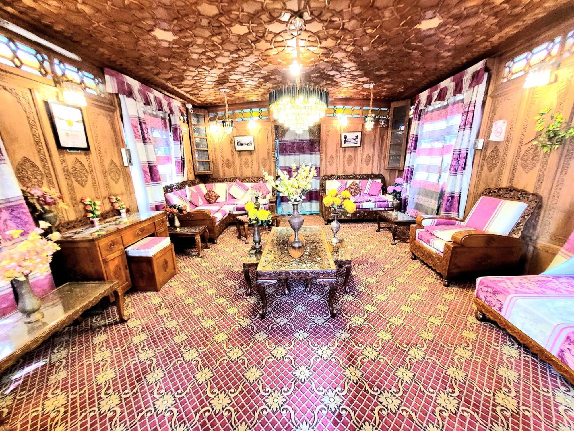 Aziz Palace Group Of Houseboats Srīnagar Екстериор снимка