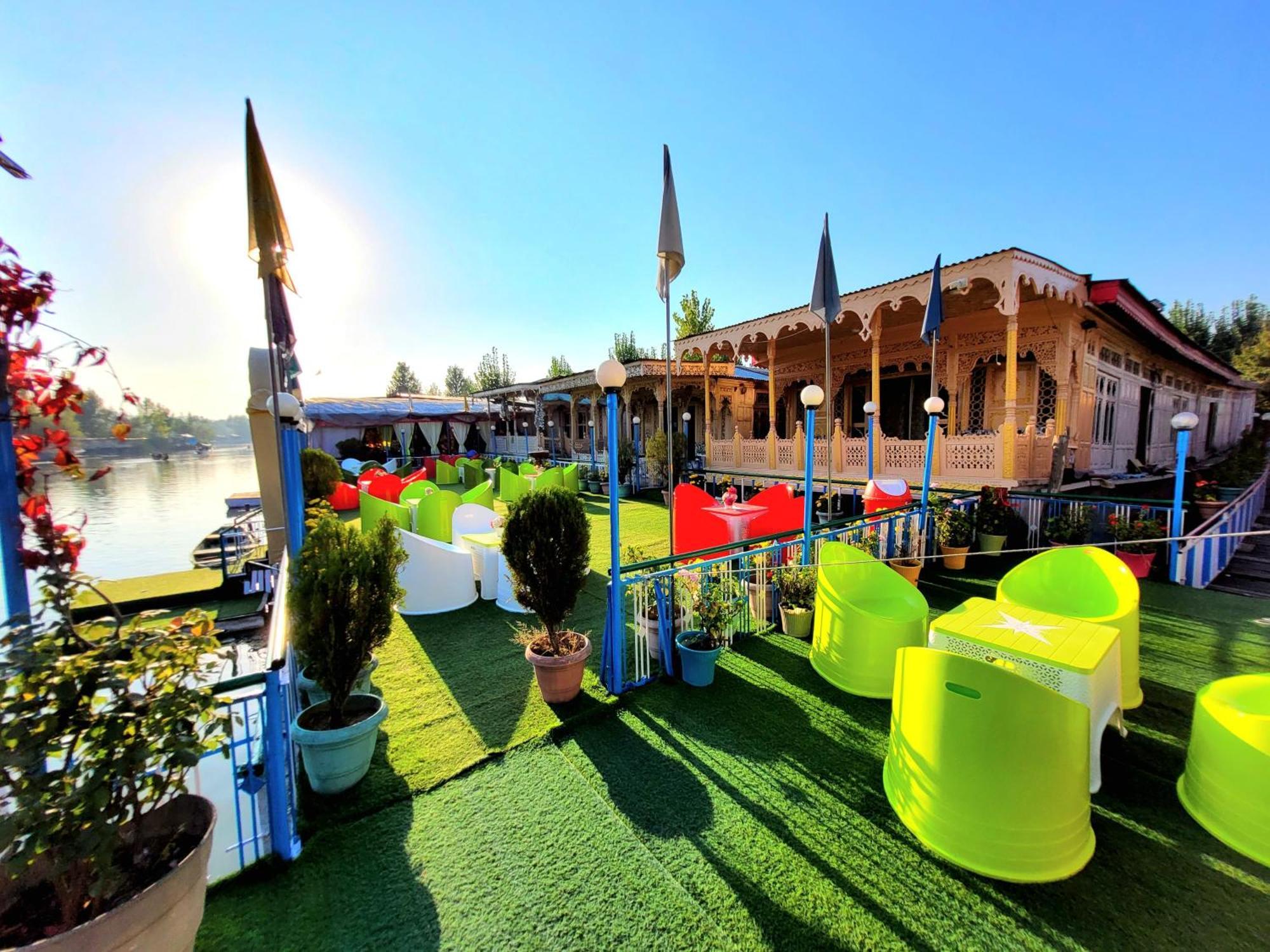 Aziz Palace Group Of Houseboats Srīnagar Екстериор снимка