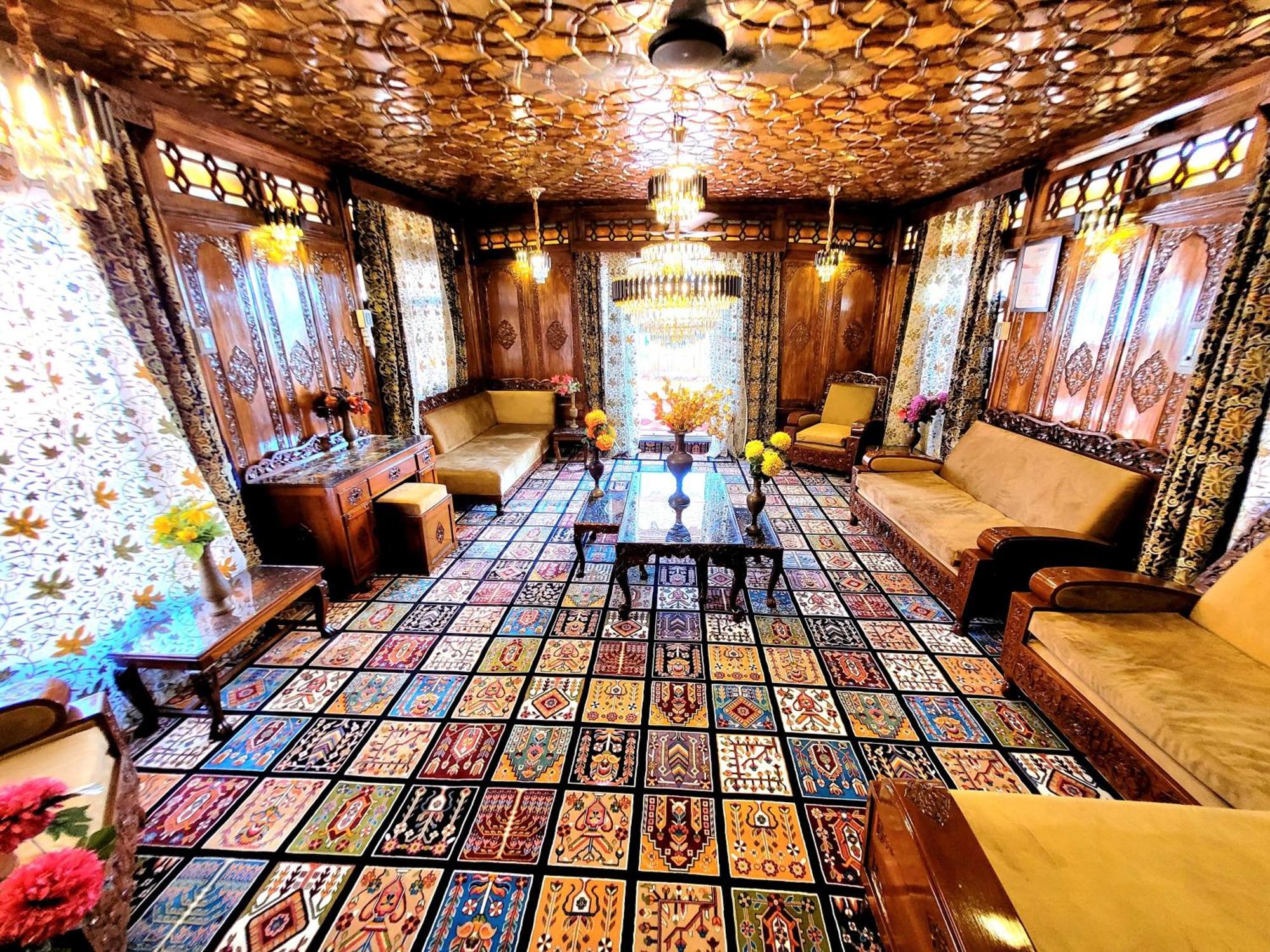 Aziz Palace Group Of Houseboats Srīnagar Екстериор снимка