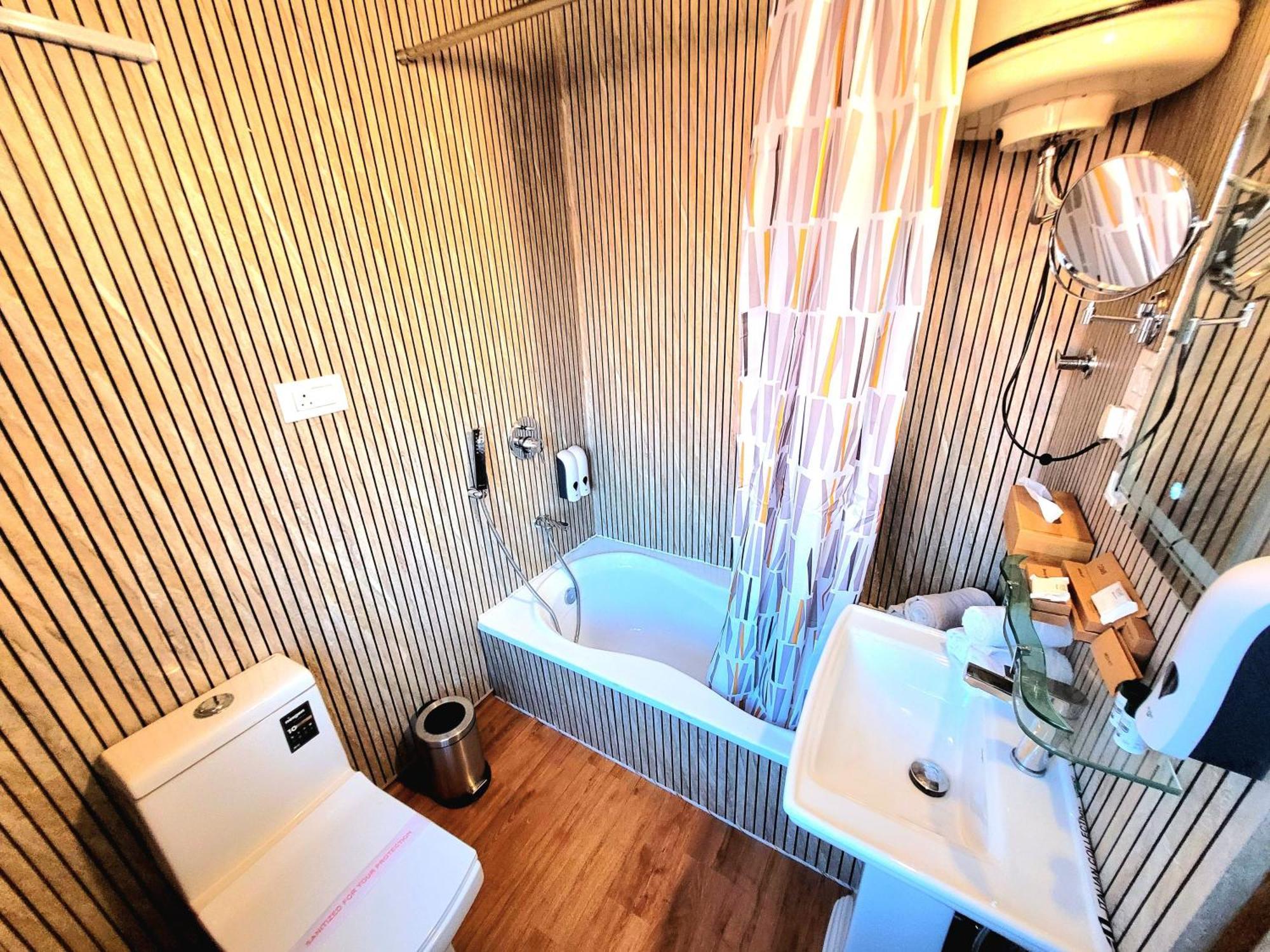 Aziz Palace Group Of Houseboats Srīnagar Екстериор снимка