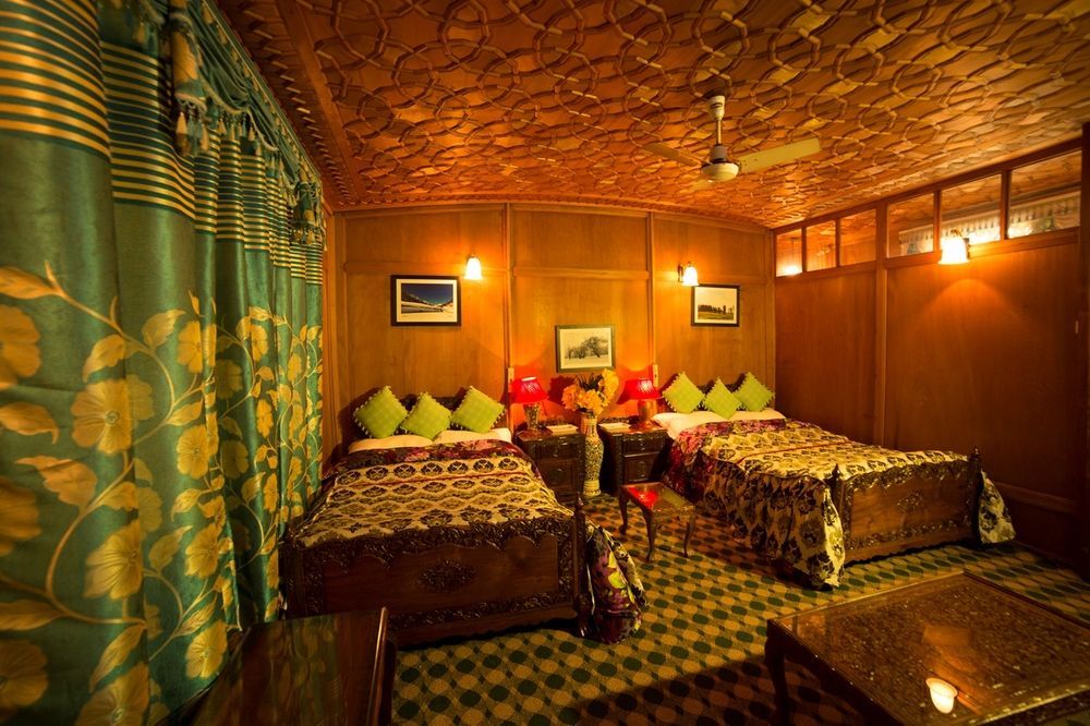 Aziz Palace Group Of Houseboats Srīnagar Екстериор снимка